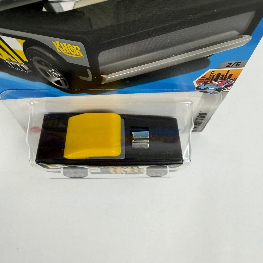 Hot Wheels‎ Small Bloc Matte Black Taxi HW Metro 7/250 Netflix Lets Race 2024